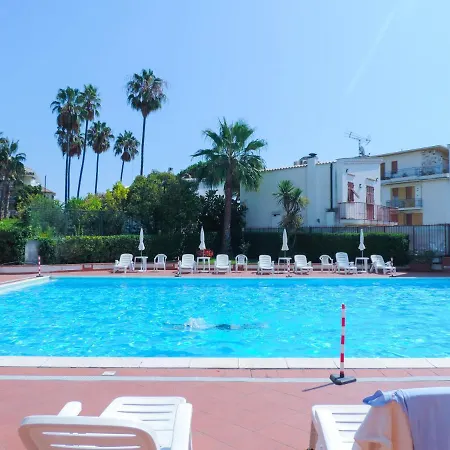 H11 Baia Sole - Ariston - Piscina