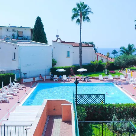 H11 Baia Sole - Ariston - Piscina Daire